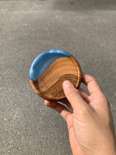 Load image into Gallery viewer, Epoxy Coasters - R000005